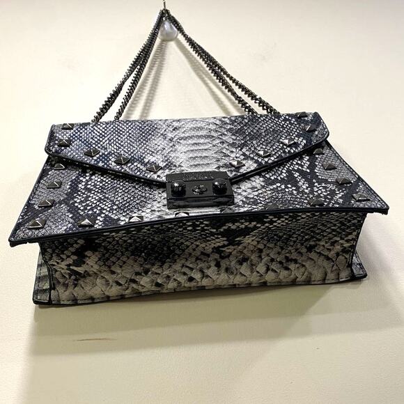 Gray Vegan Leather Snake Print Badgley Mischa Small Shoulder Purse Chain Rivet - Picture 13 of 14